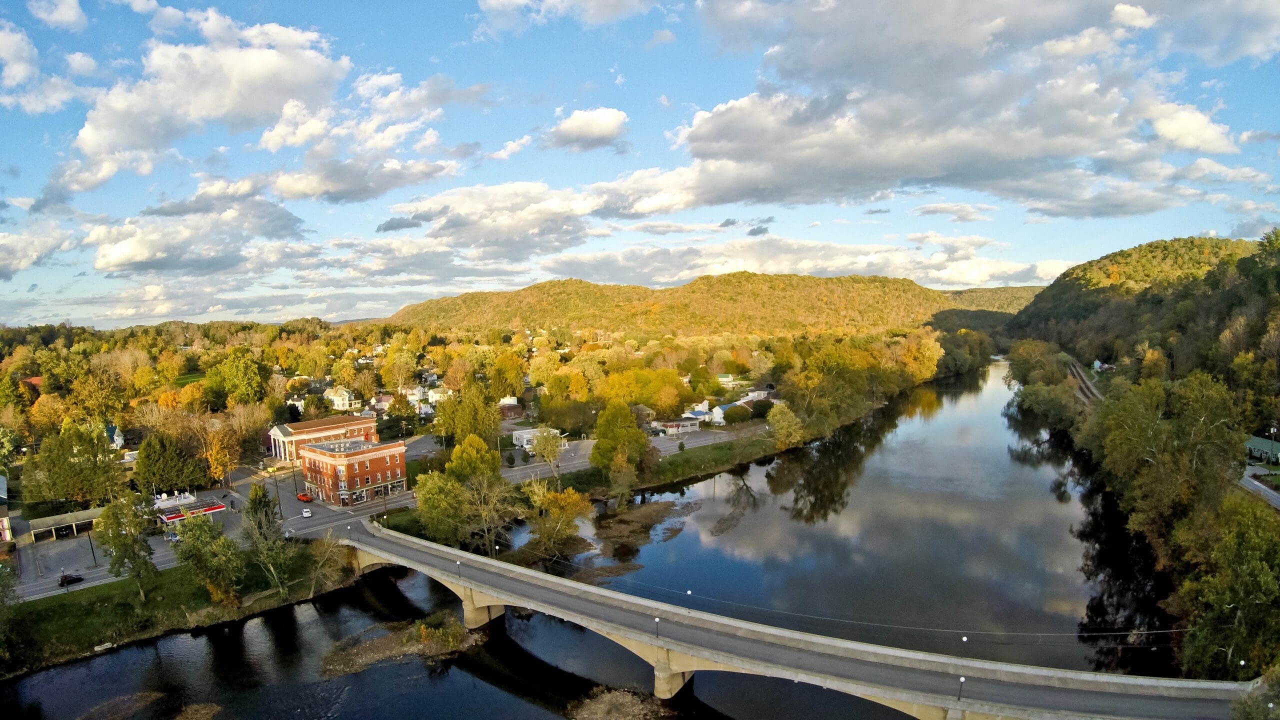 Alderson, WV ~ WV Glamping Domes